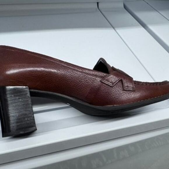 "Franco Sarto" VINTAGE, Chunky Heel ,Penny Loafers, SZ 9, Y2K , Quiet Luxury - Picture 4 of 13